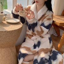 Load image into Gallery viewer, Women'S Pajamas Cute Pijama Winter Sleepwear Warm Robe Sets Long Home Wear Bathrobe plus Velvet Warmth Coral Fleece Nightgown

